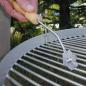 Preview: Grillrost einfach während des Grillens reinigen
