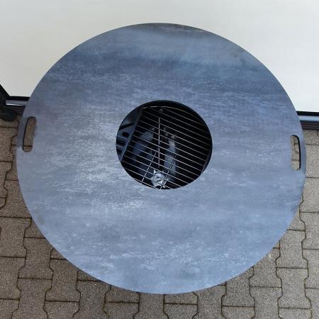 aus hochwertigem, 8 mm dickem Stahl - formstabil und langlebig