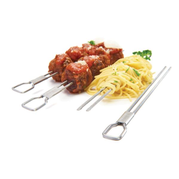 Ideal zum Grillen von Schaschlik-, Geflügel- oder Gemüsevariationen.